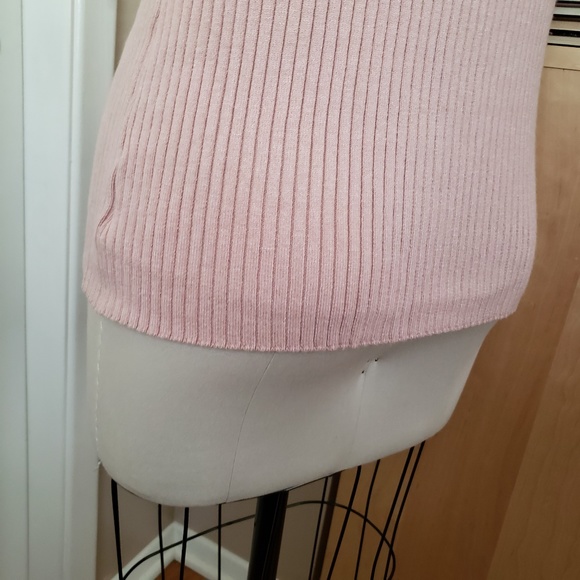 High Shoulder Turtleneck Size Small NEW! - Picture 7 of 13